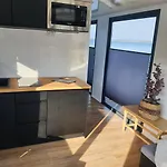 Schwimmende Sundowner Lägenhet