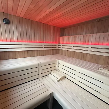 Schwimmende Sundowner Apartmán *